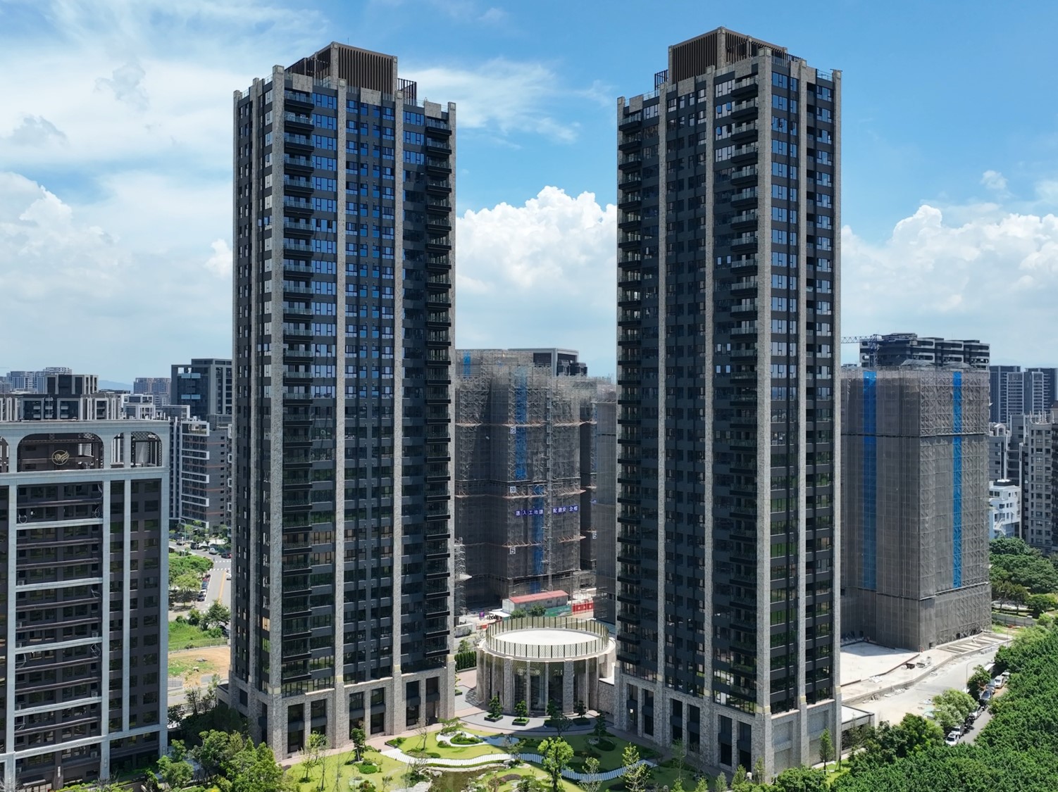 青埔建案|中悅HLA悦 x 頂級公設 × 270° L 型帝王視野|悅萊建設、晃茂營造